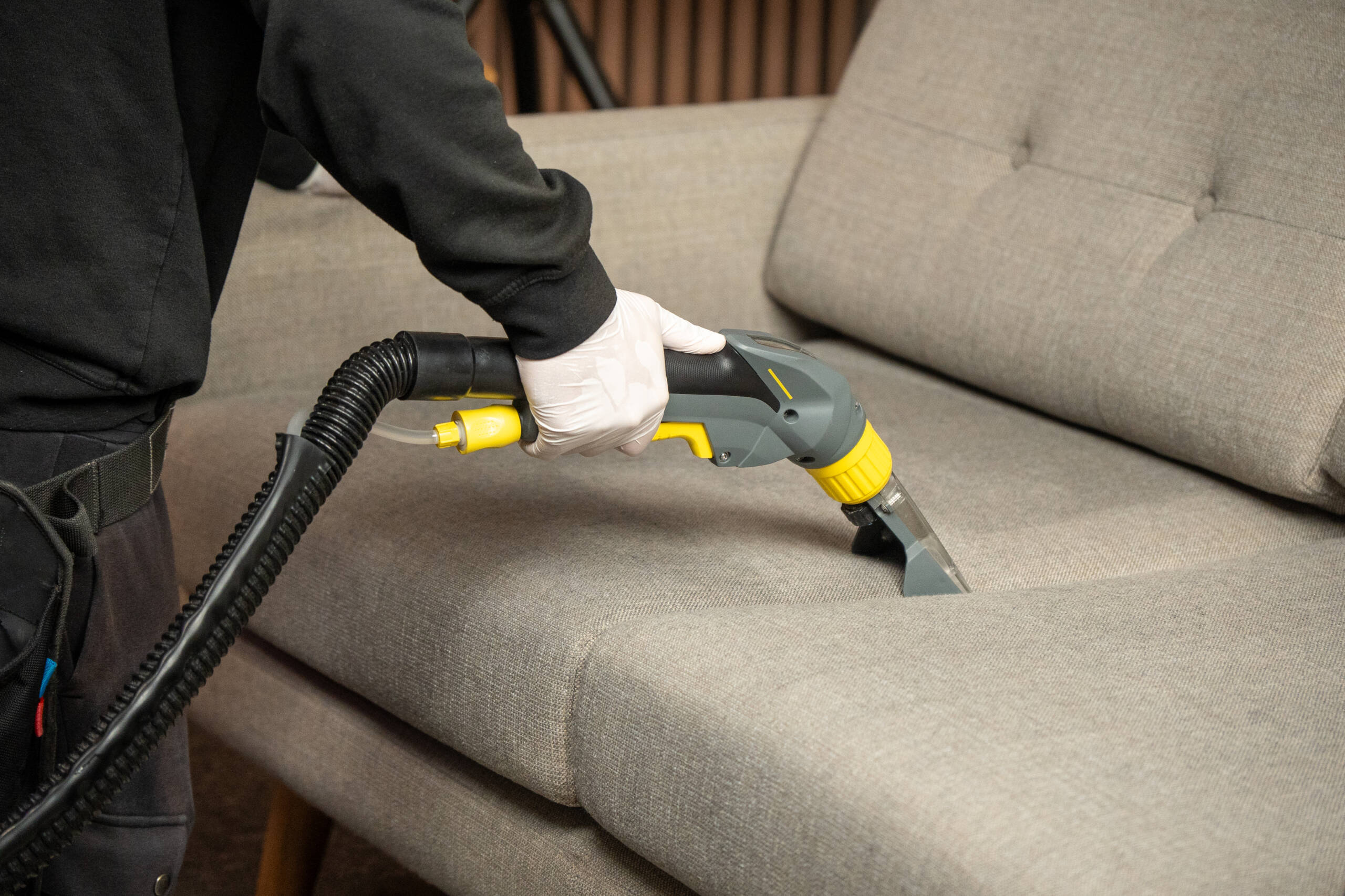 Hvilke 5 enkle tips kan du bruge til at holde din sofa som ny? - Bring ...